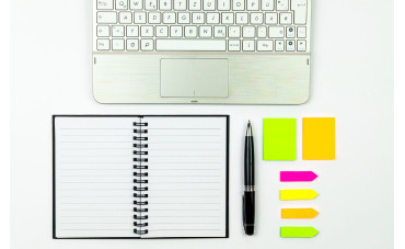 I 10 Oggetti di cancelleria essenziali per un ufficio efficiente